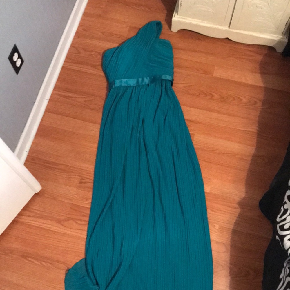 One shoulder dress